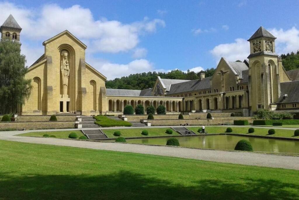 Le Repaire Des Herissons Vallee De Rabais Virton Exterior photo